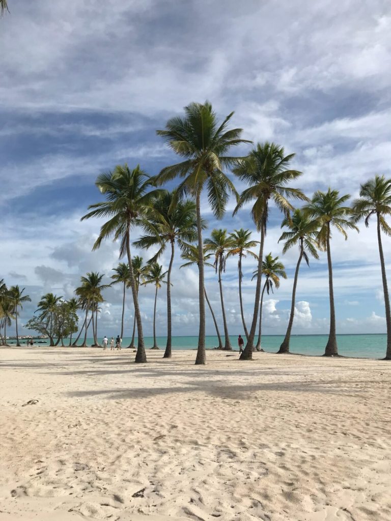 best time to visit caribbean for weather